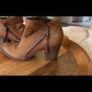 Dolce Vita ankle bootie